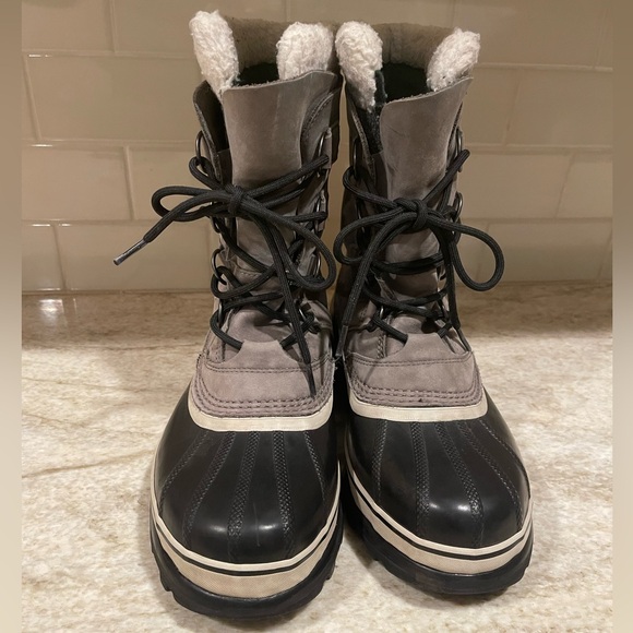 Sorel Caribou Boot 8.5 - Picture 2 of 8